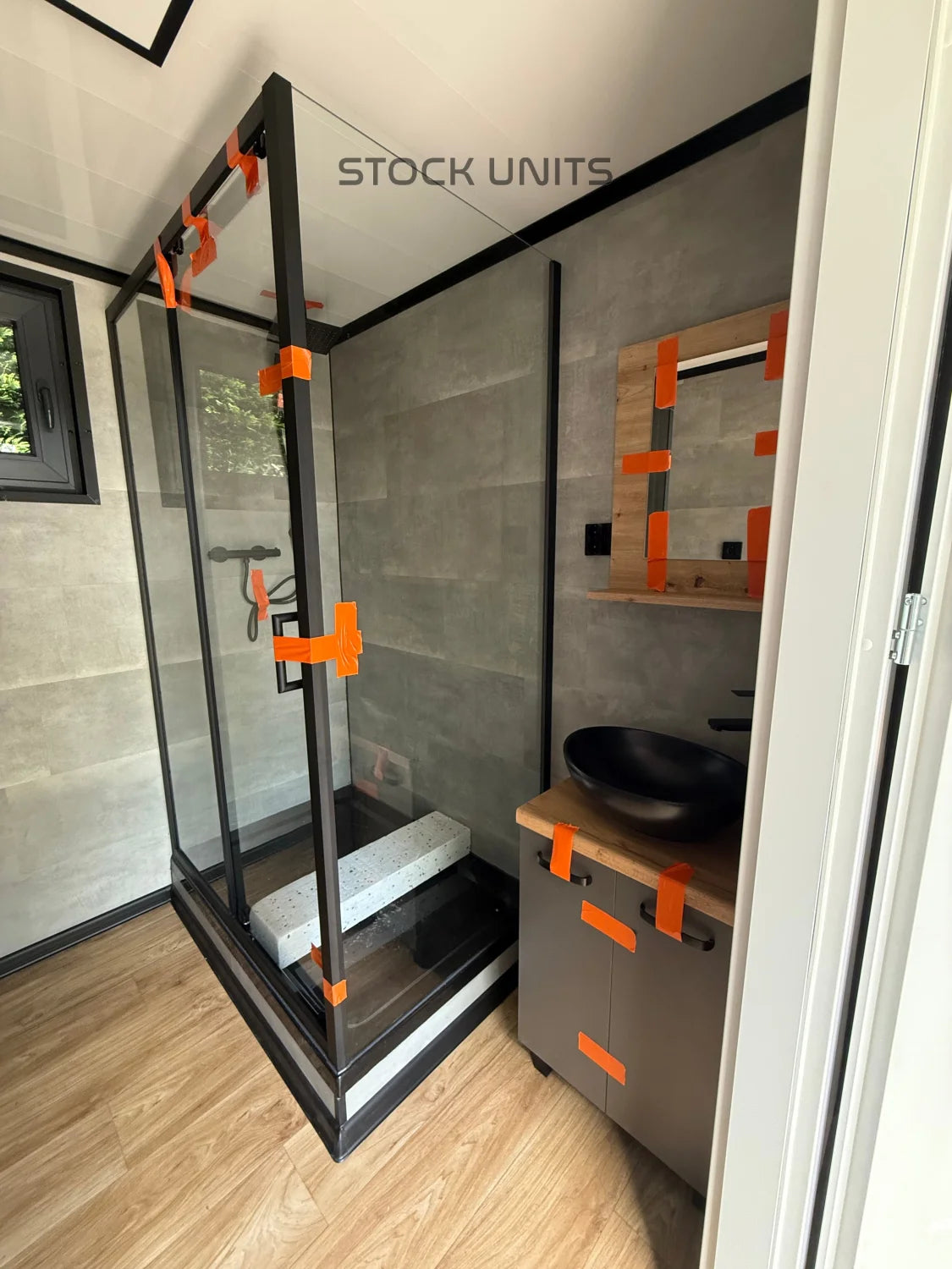 Containerwoning 13x3,2m 42m2 - 1 slaapkamer