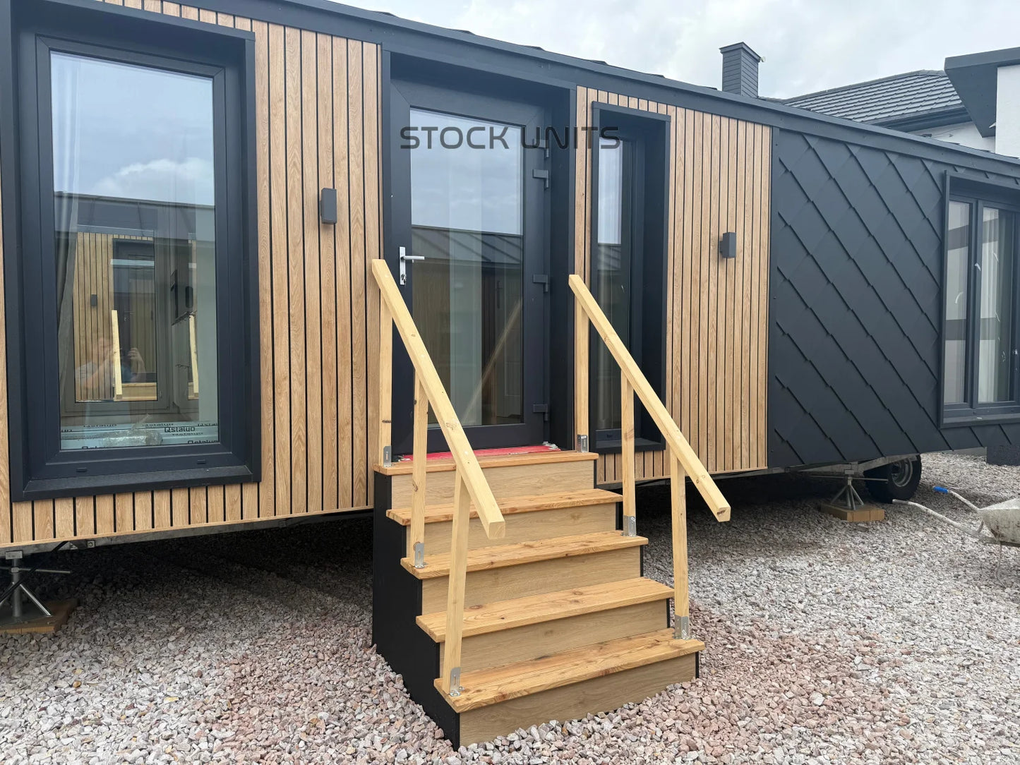 Tiny House “Onyx XL” – 57 m² Luxe Designwoning op Wielen met 2 Slaapkamers