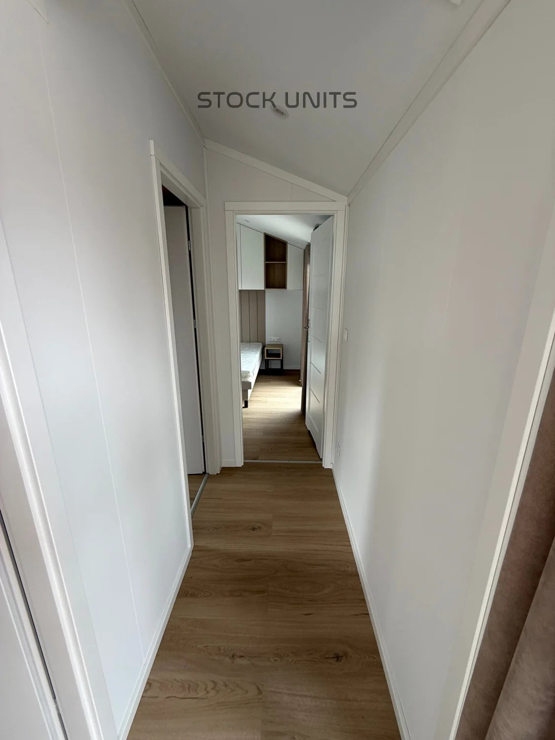 Tiny House “Onyx XL” – 57 m² Luxe Designwoning op Wielen met 2 Slaapkamers