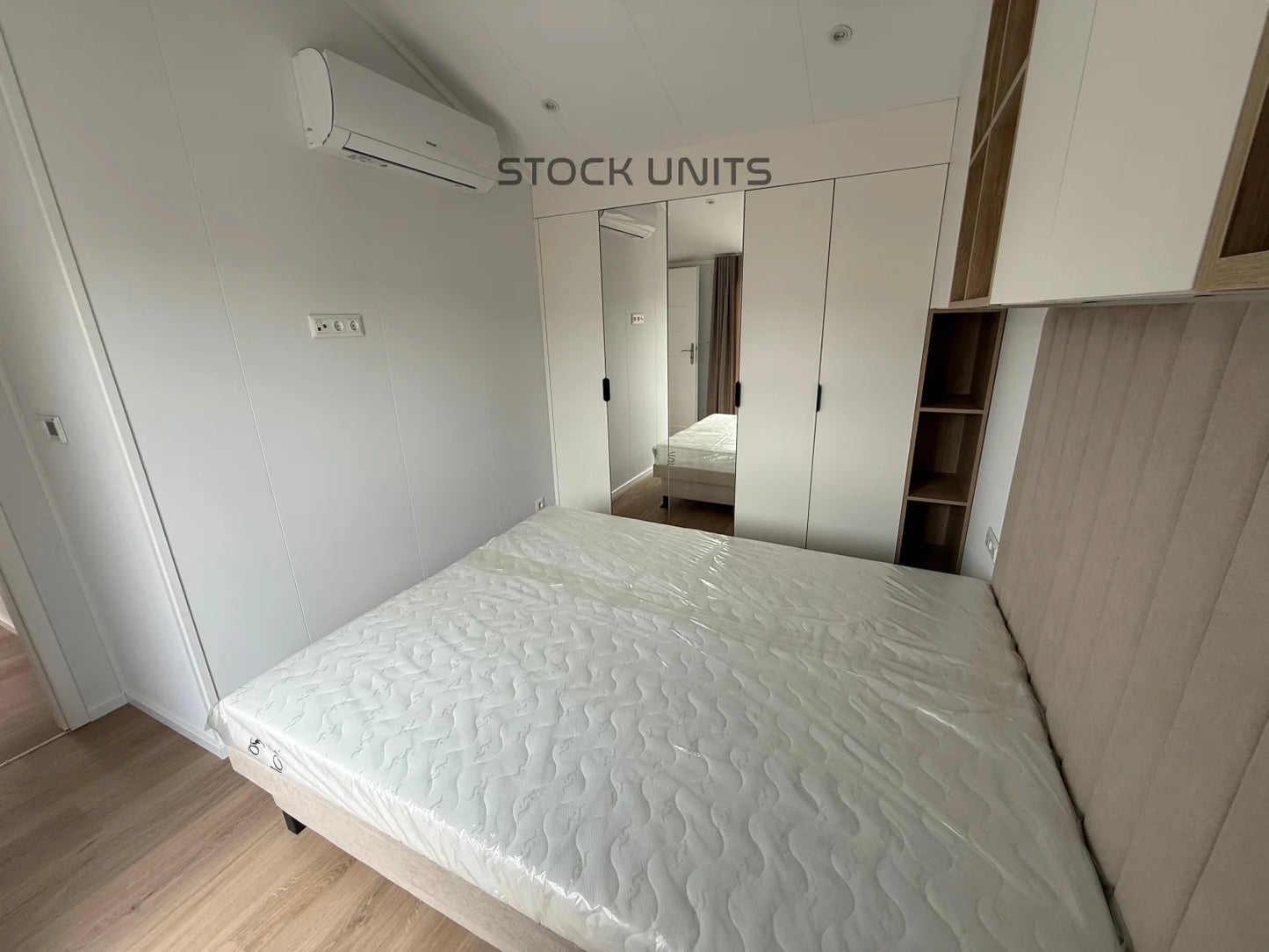 Tiny House “Onyx XL” – 57 m² Luxe Designwoning op Wielen met 2 Slaapkamers