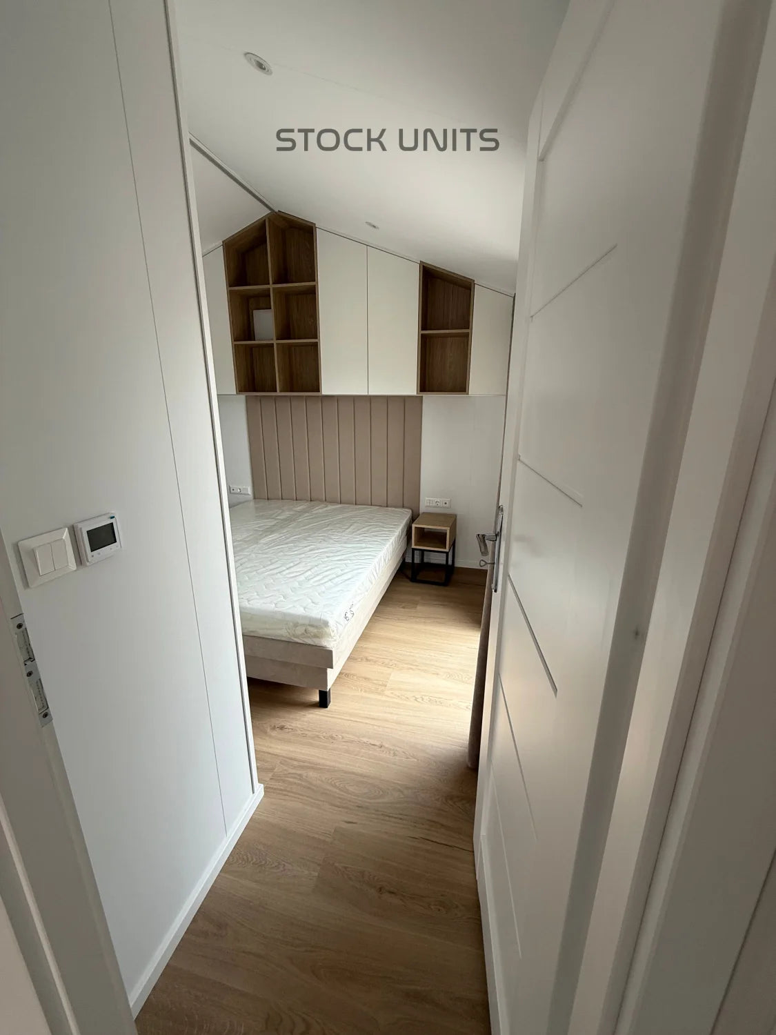 Tiny House “Onyx XL” – 57 m² Luxe Designwoning op Wielen met 2 Slaapkamers
