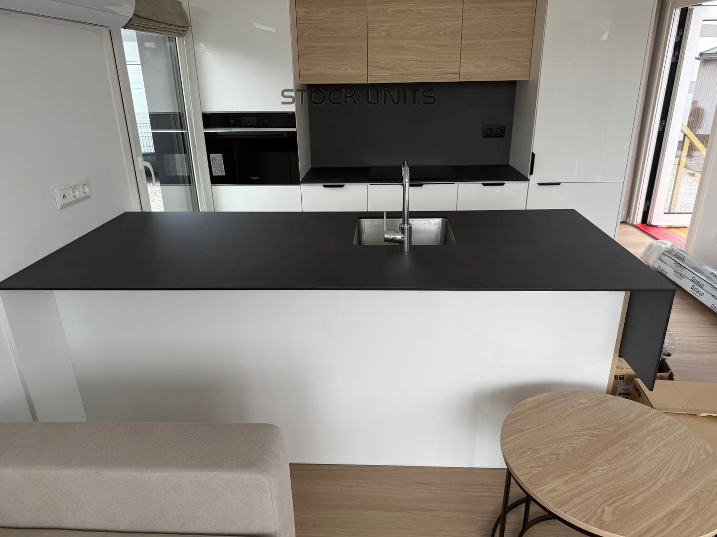 Tiny House “Onyx XL” – 57 m² Luxe Designwoning op Wielen met 2 Slaapkamers
