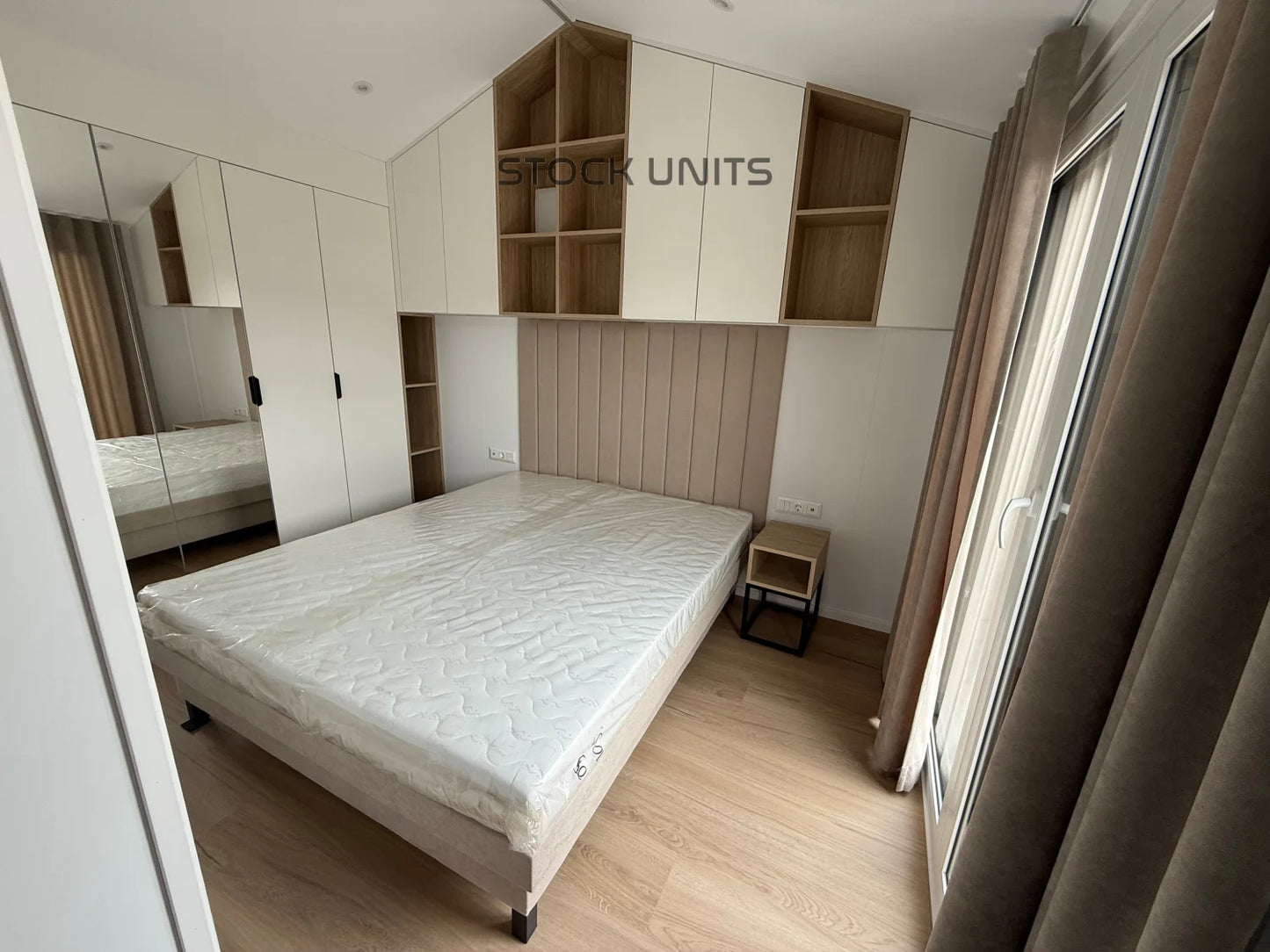 Tiny House “Onyx XL” – 57 m² Luxe Designwoning op Wielen met 2 Slaapkamers