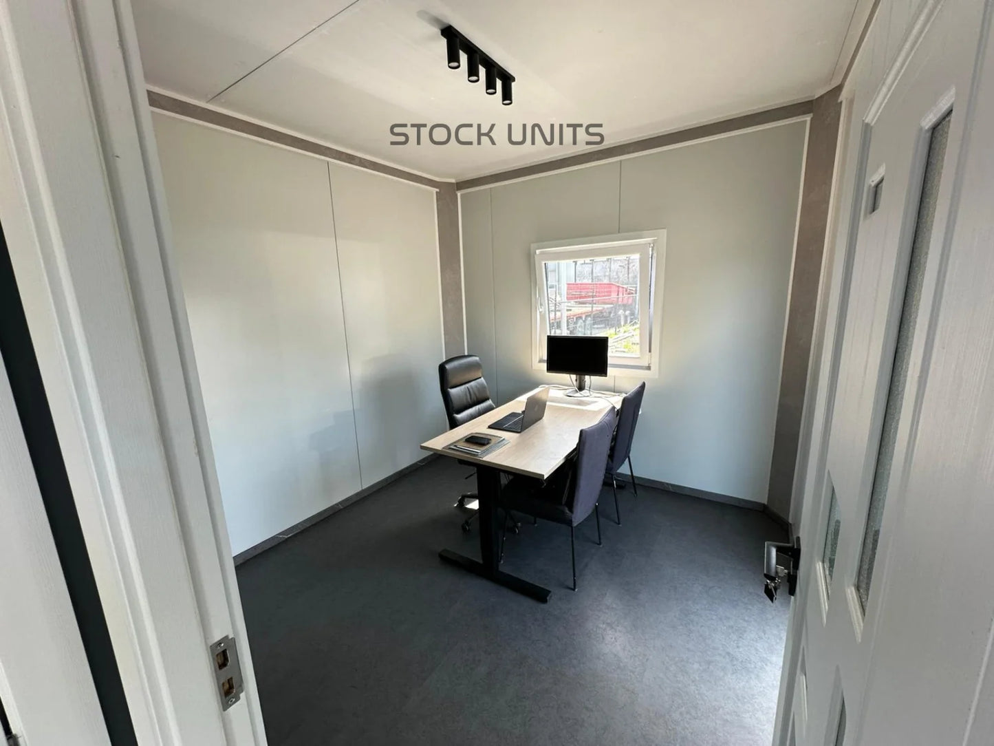 Tweedehands Woonunit 13x3,2m 42m2 RO - 2 Slaapkamers - Direct Leverbaar