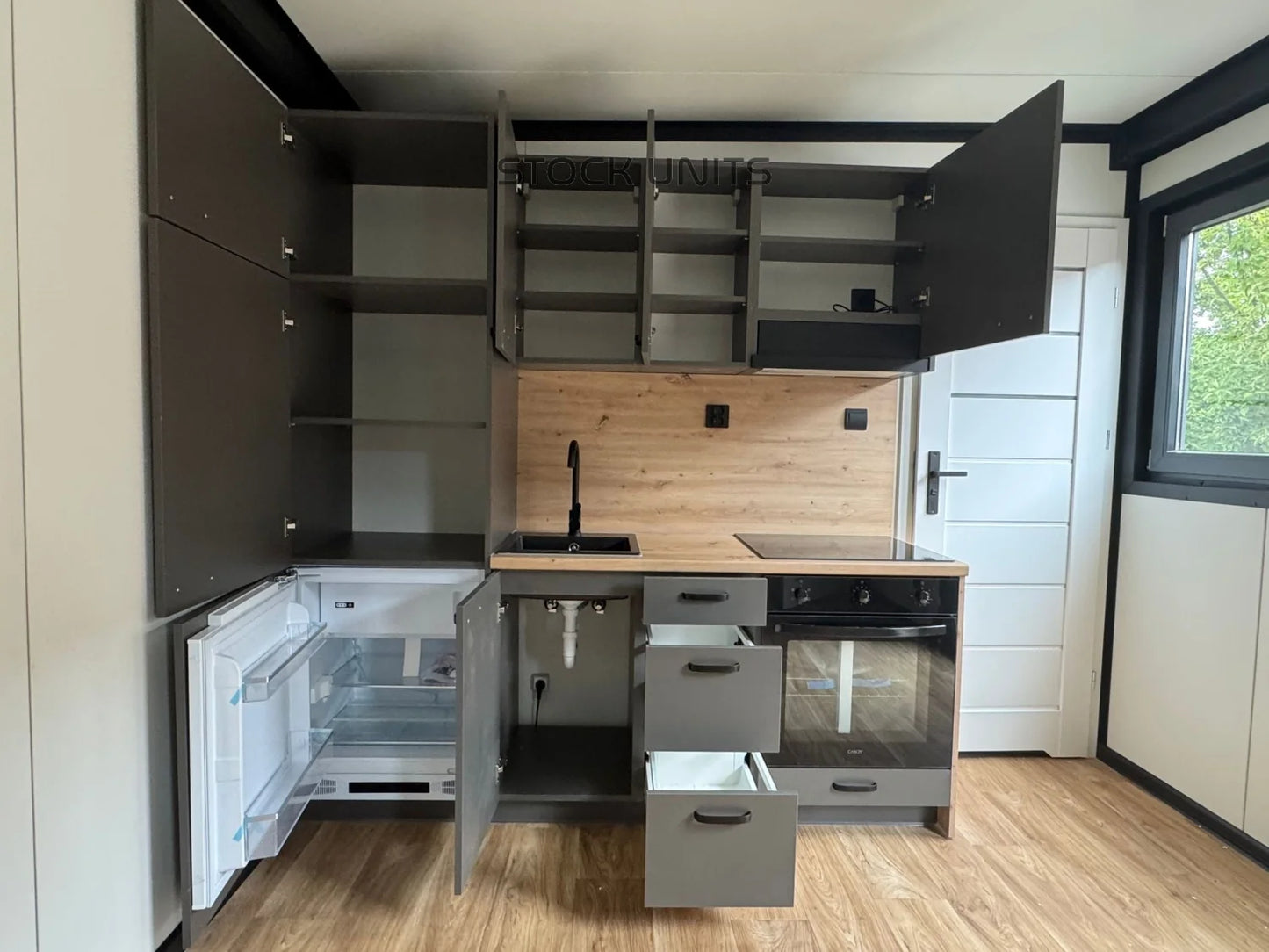 Woonunit 8x3,2m 1 slaapkamer