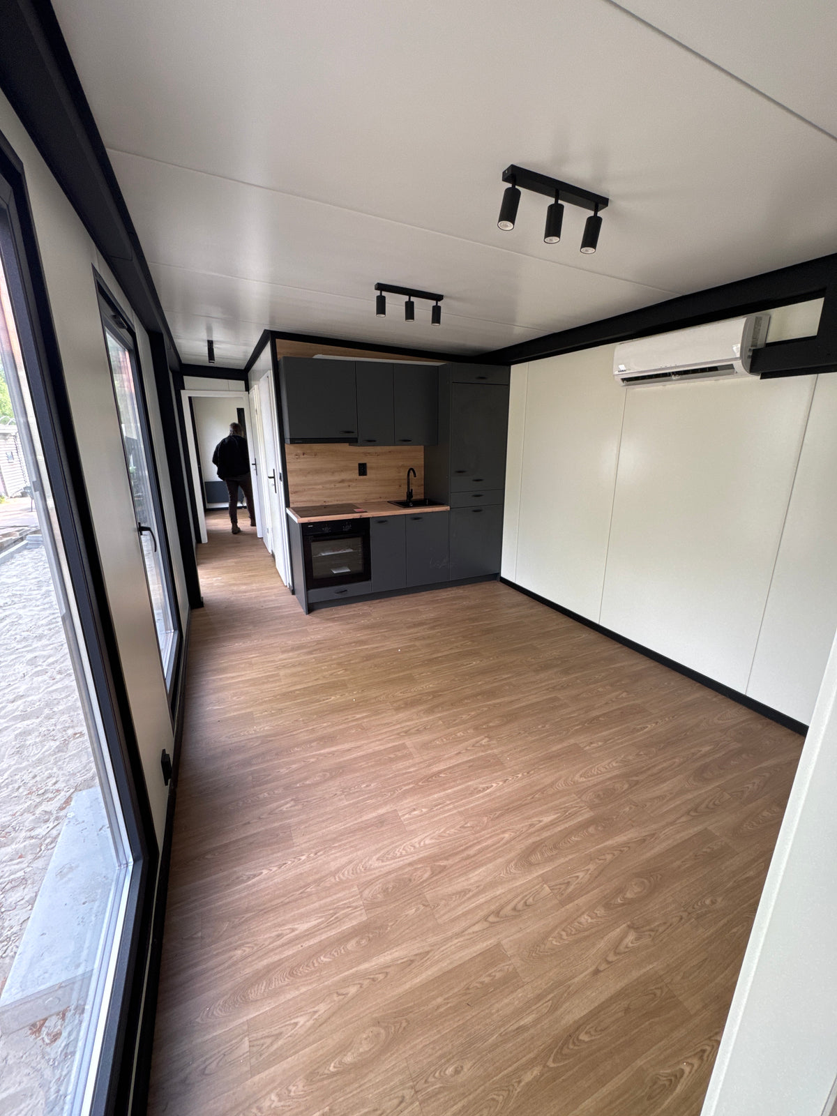 Woonunit van 13 × 3,2 meter in Daarlerveen voor Gemeente Hellendoorn