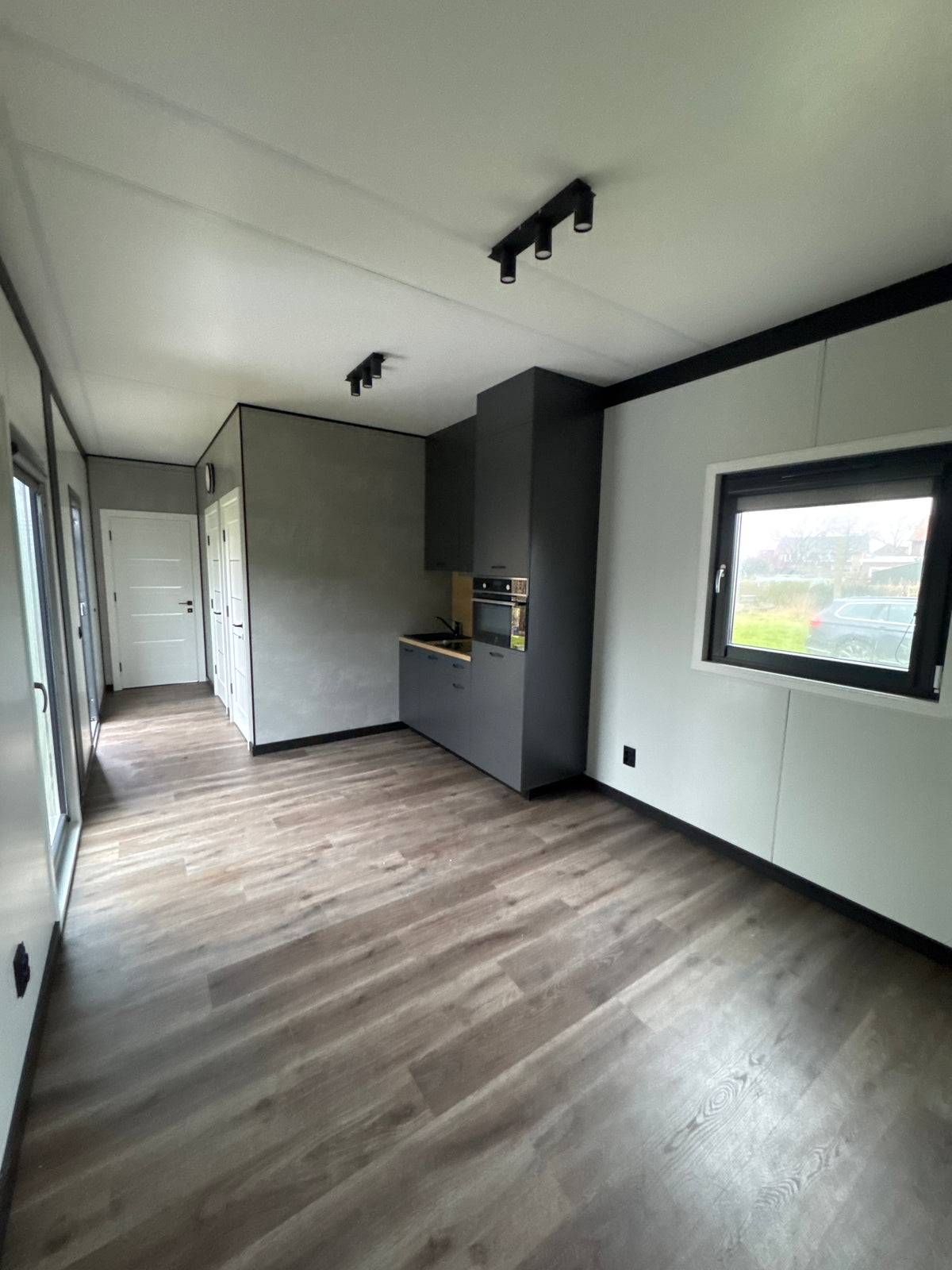 Woonunit van 13 × 3,2 meter voor zelfstandig wonen in Hippolytushoef