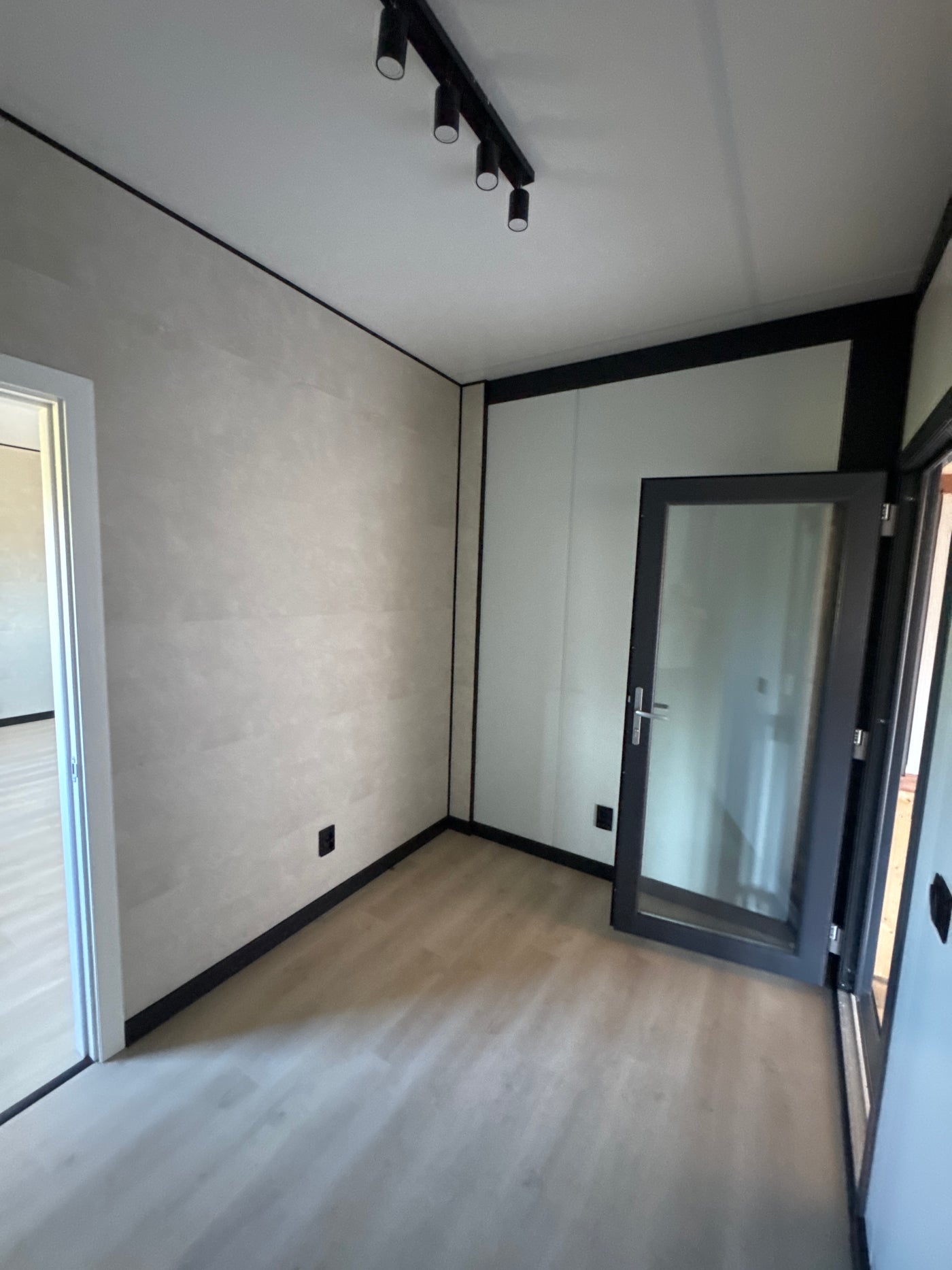 Woonunit van 9 × 3,2 meter als extra slaapruimte in Enschede