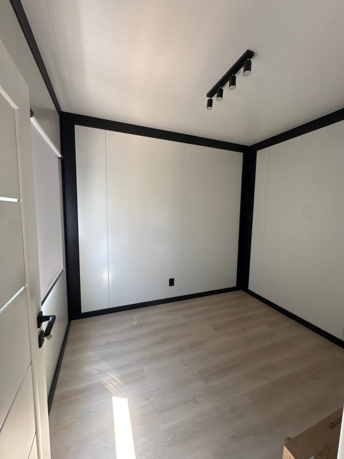 Zorgwoning van 11 × 3,2 meter geplaatst in Eijsden