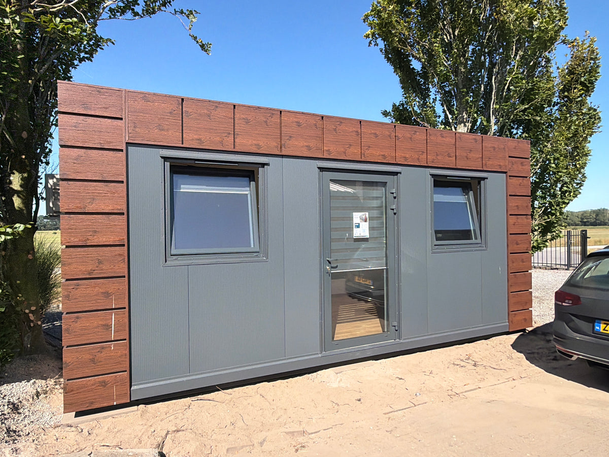 Gerealiseerde kantoorunit van 6 × 3,2 meter in Riel, direct uit voorraad geleverd door Stock Units