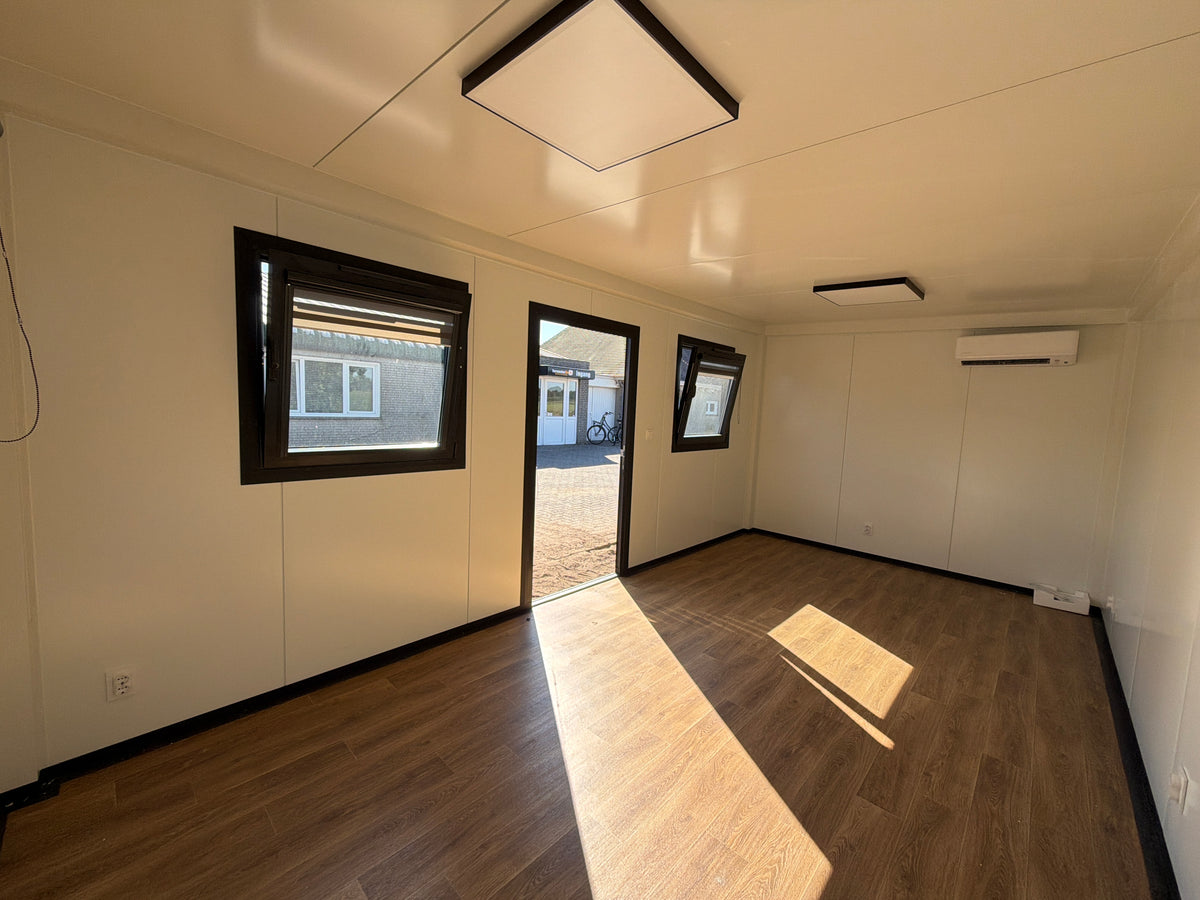 Gerealiseerde kantoorunit van 6 × 3,2 meter in Riel, direct uit voorraad geleverd door Stock Units