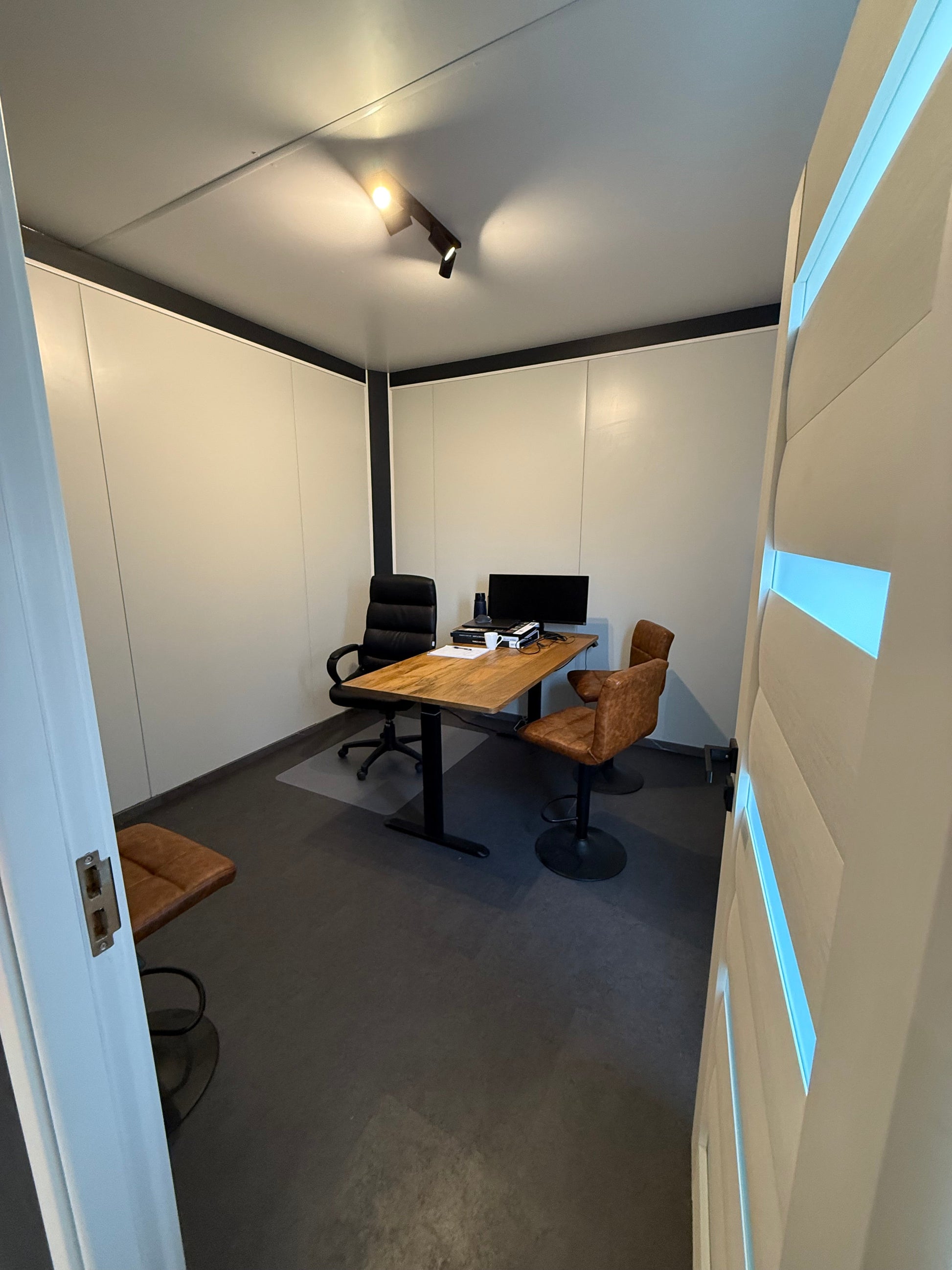 Woonunit 42M2 13X3 2M Ro