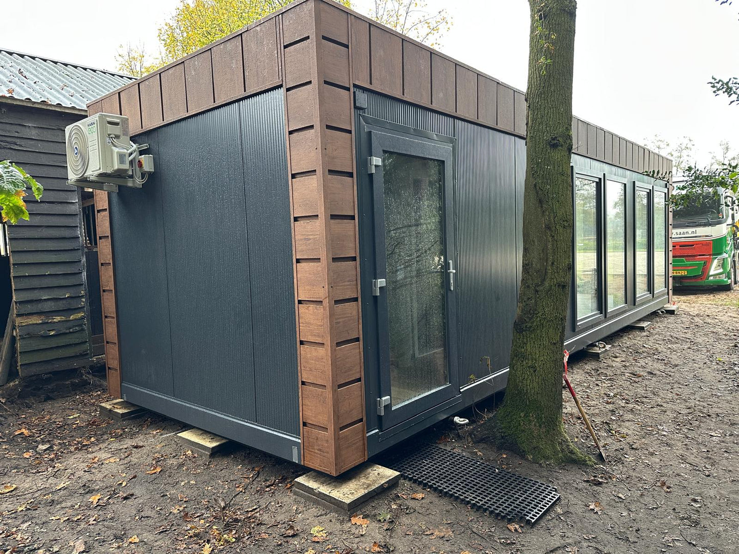 Tweedehands Kantoorunit 32m² (10x3,2m) - Studio - PL - Direct leverbaar