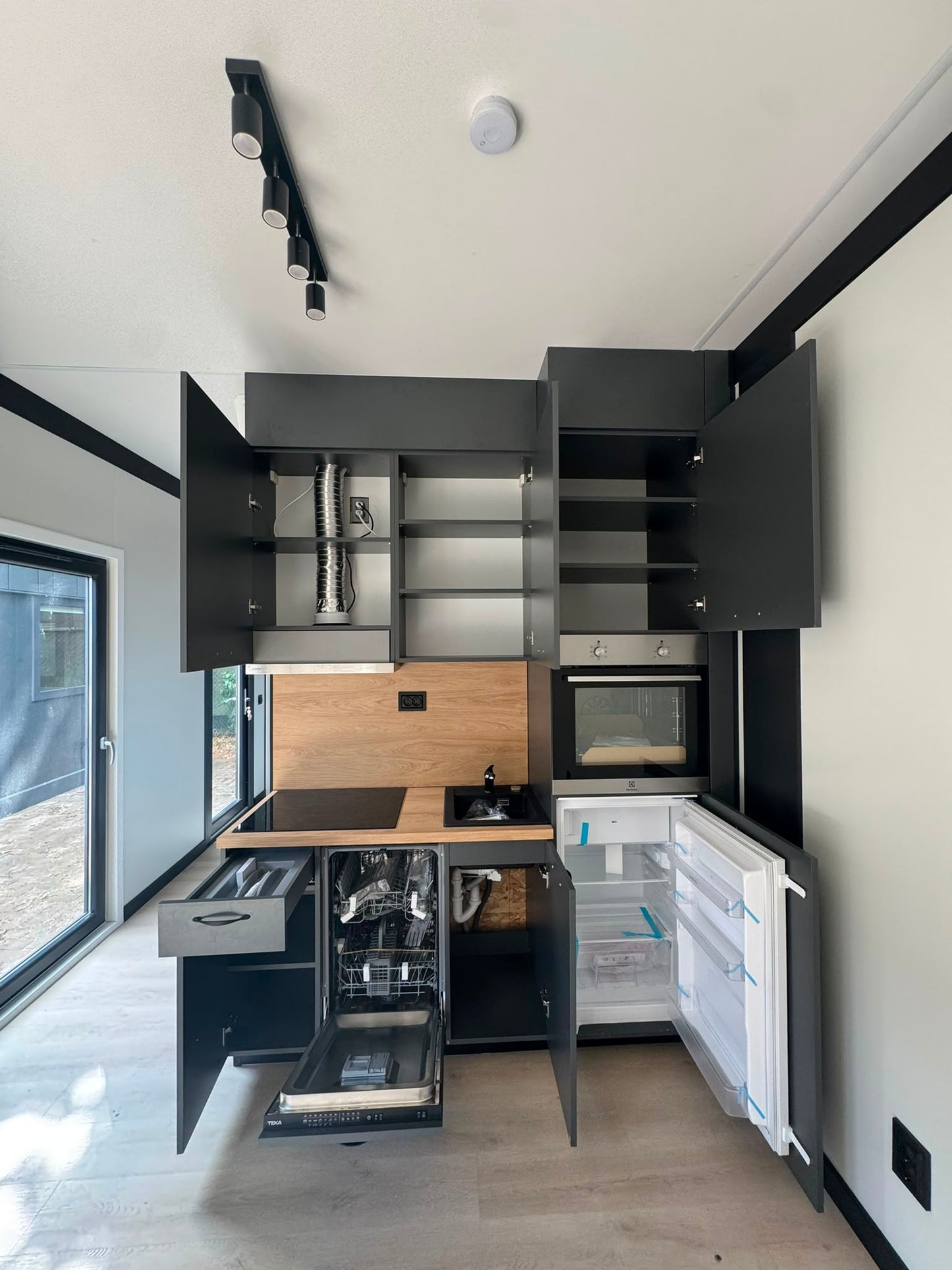 Woonunit 13,5x3,2m RO (SNF normering) - 2 slaapkamers