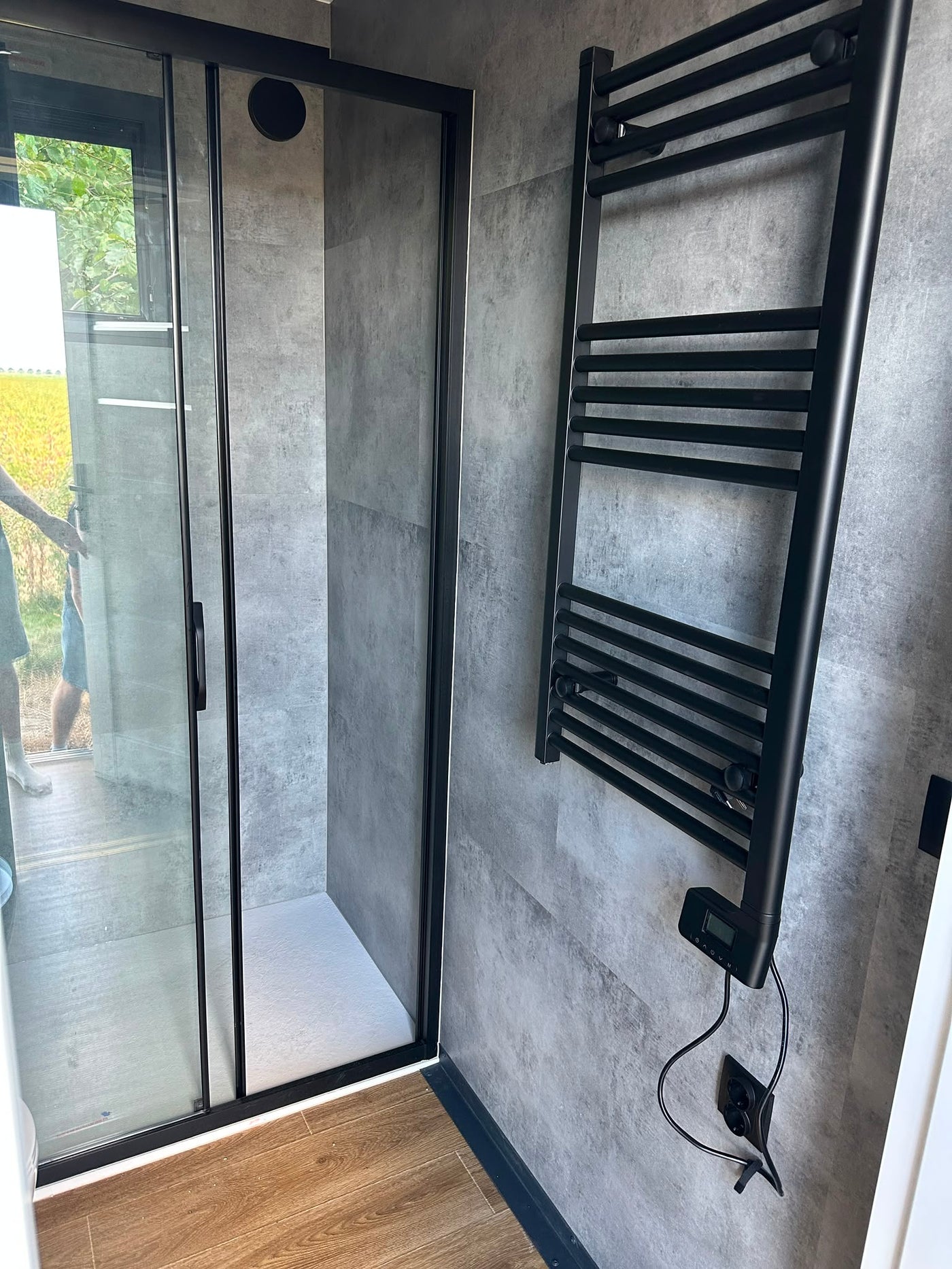 Woonunit van 8 × 3,2 meter voor tijdelijke huisvesting in Nagele