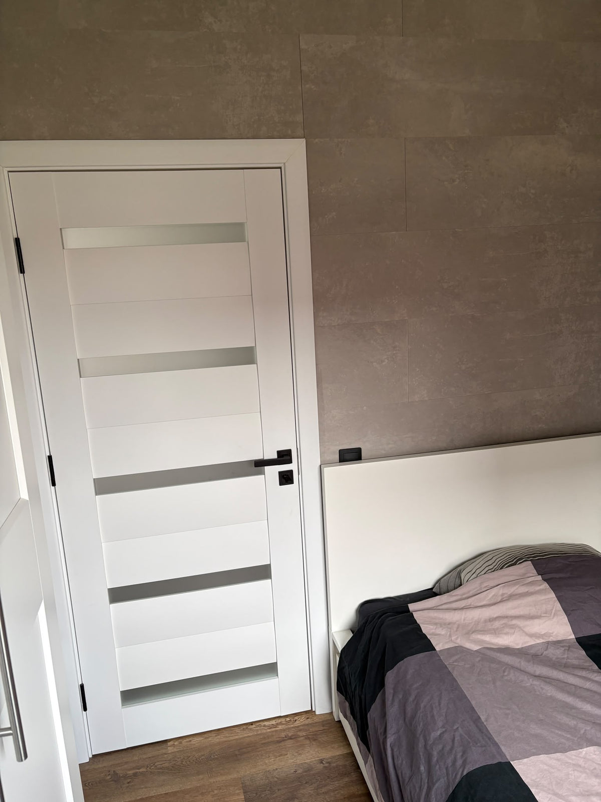 Tweedehands woonunit 26m² (8x3,2m) - 1 slaapkamer (rechts) - RO