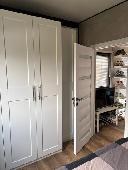 Tweedehands woonunit 26m² (8x3,2m) - 1 slaapkamer (rechts) - RO