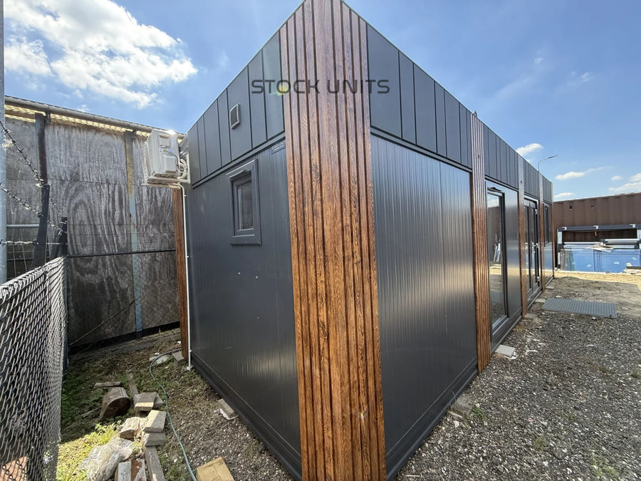 Containerwoning 10x3,2m RO - 1 slaapkamer - Direct leverbaar