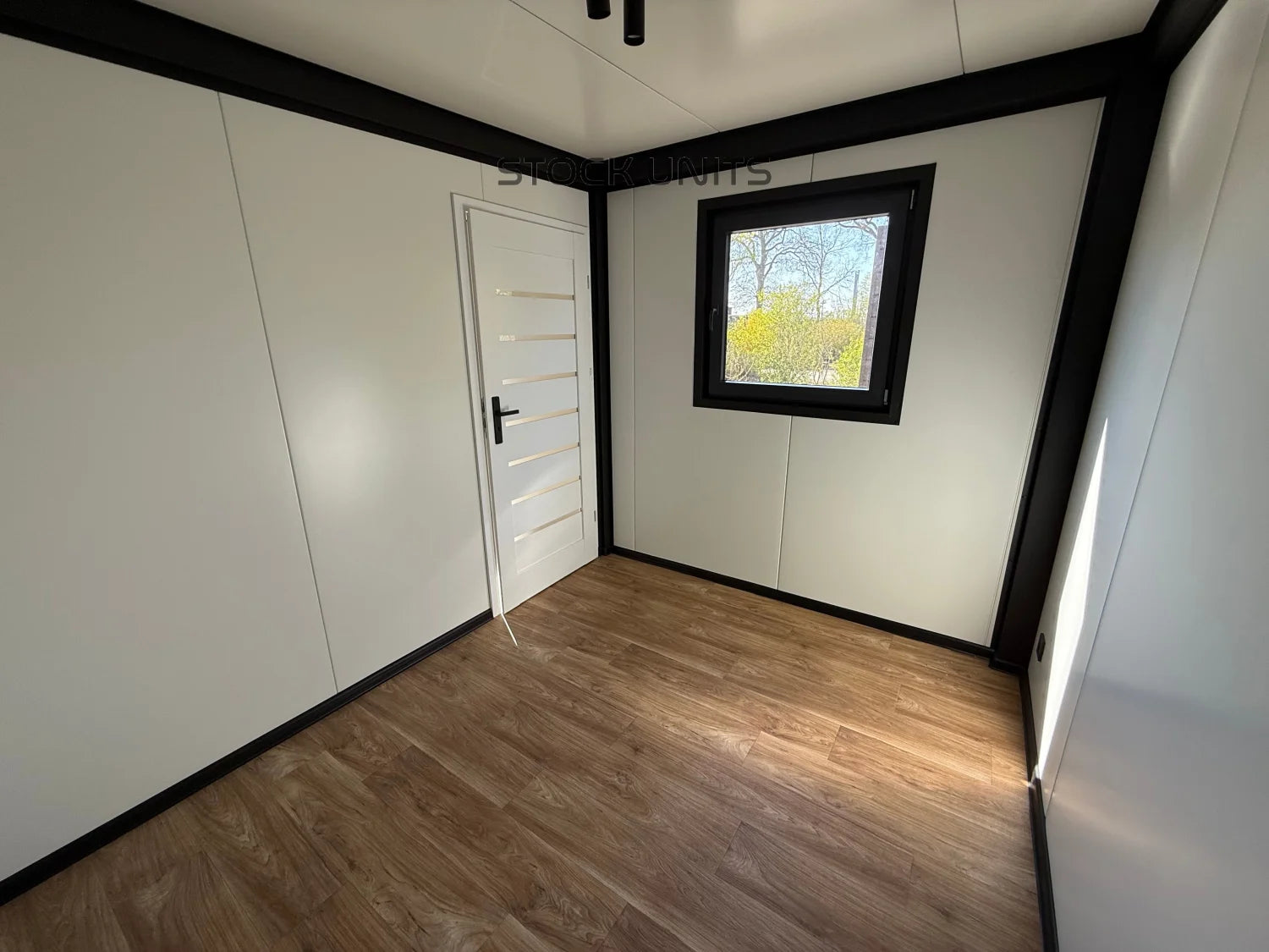 Containerwoning 8x3,2m 26m2 - 1 Slaapkamer
