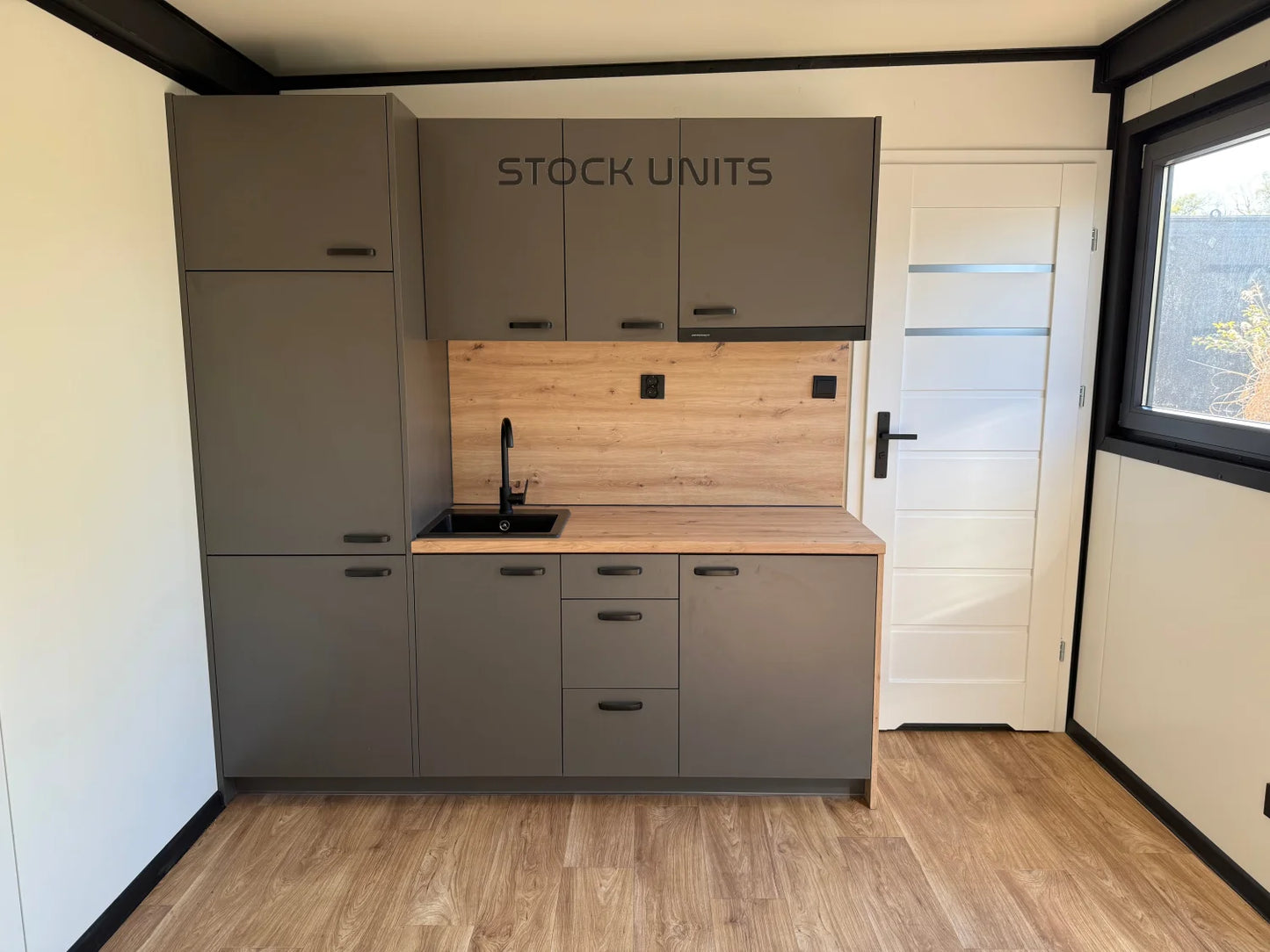 Containerwoning 8x3,2m 26m2 - 1 Slaapkamer