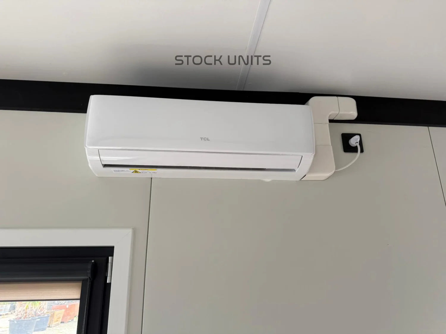 Gastenverblijf 11x3,2m RO - 1 slaapkamer