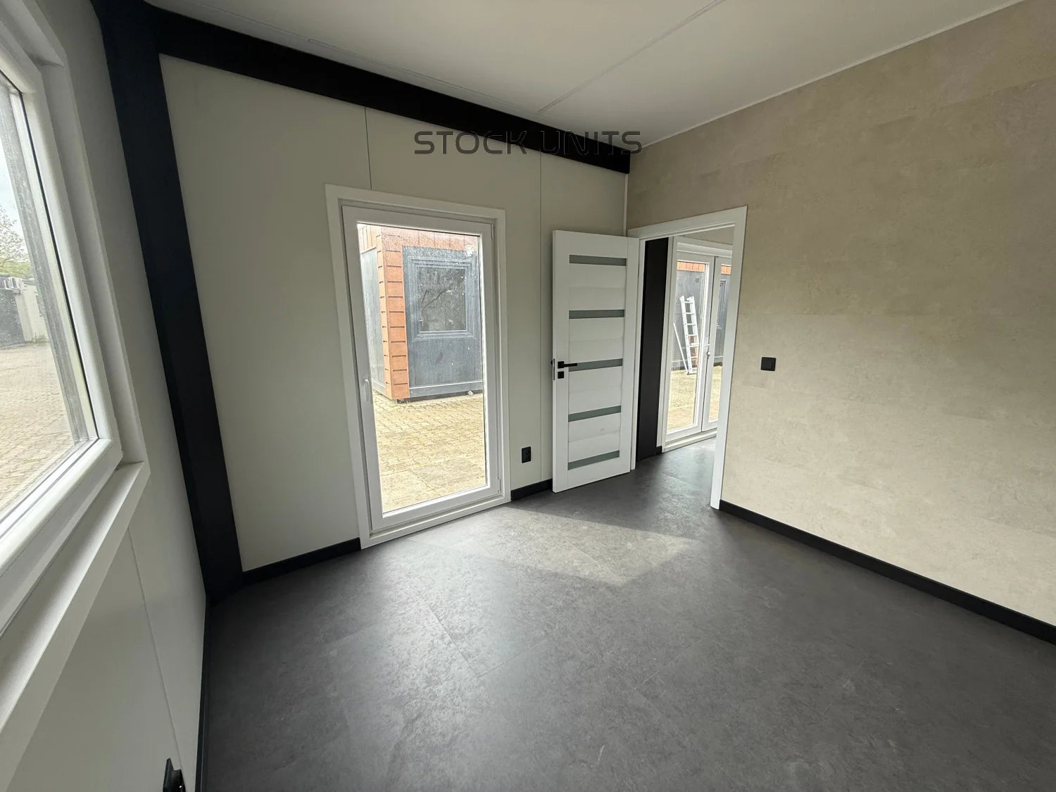 Woonunit 13x3,2m 42m2 RO