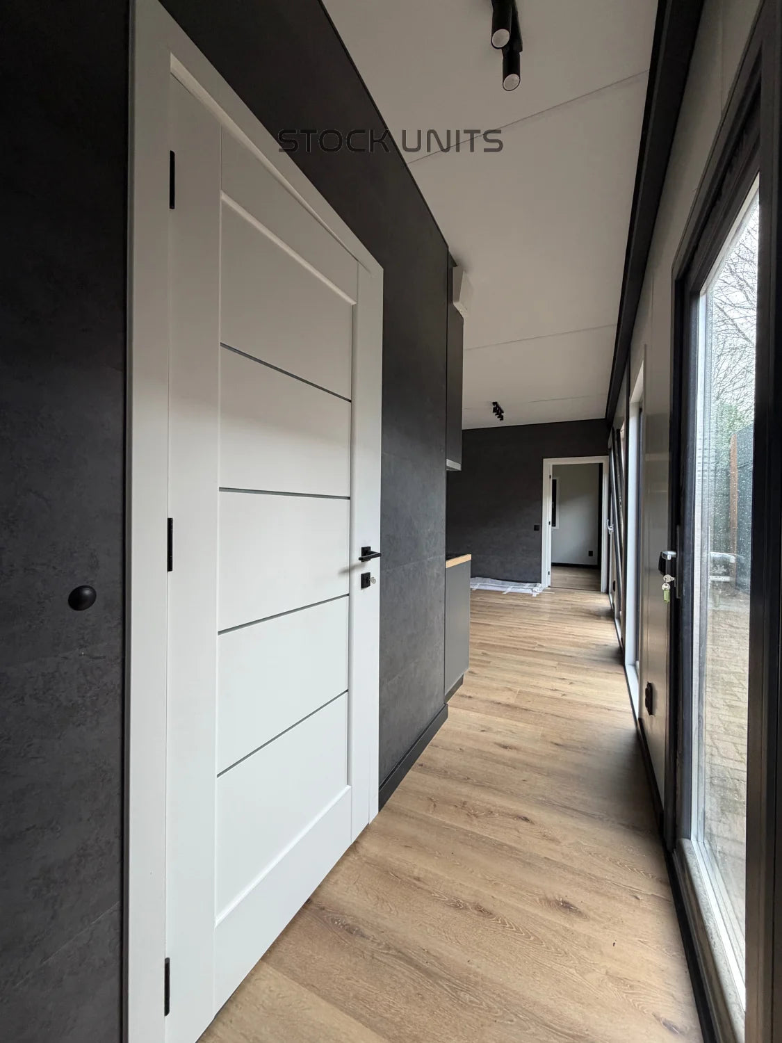 Gastenverblijf 13x3,2m RO - 2 Slaapkamers - Direct leverbaar