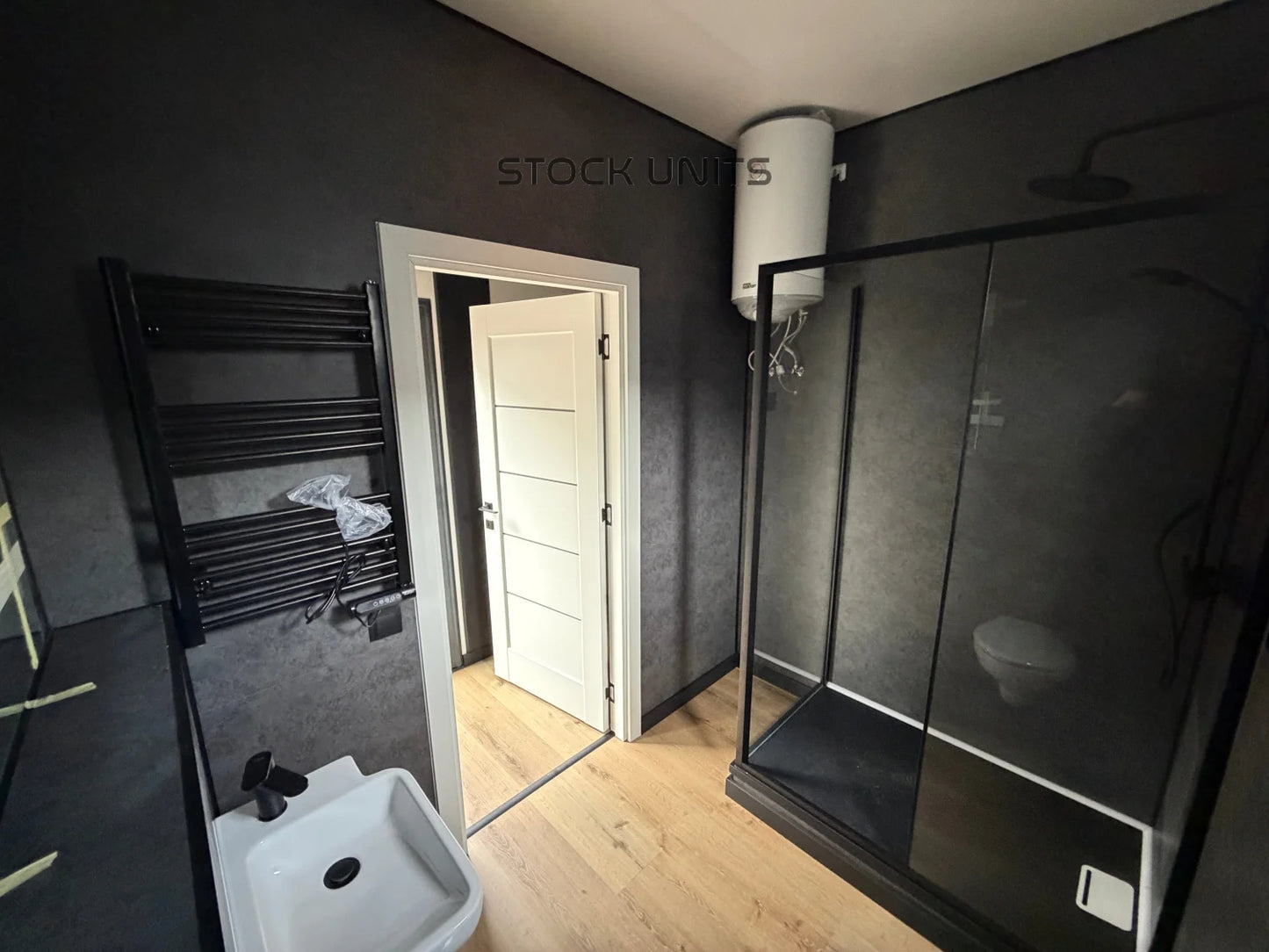 Gastenverblijf 13x3,2m RO - 2 Slaapkamers - Direct leverbaar