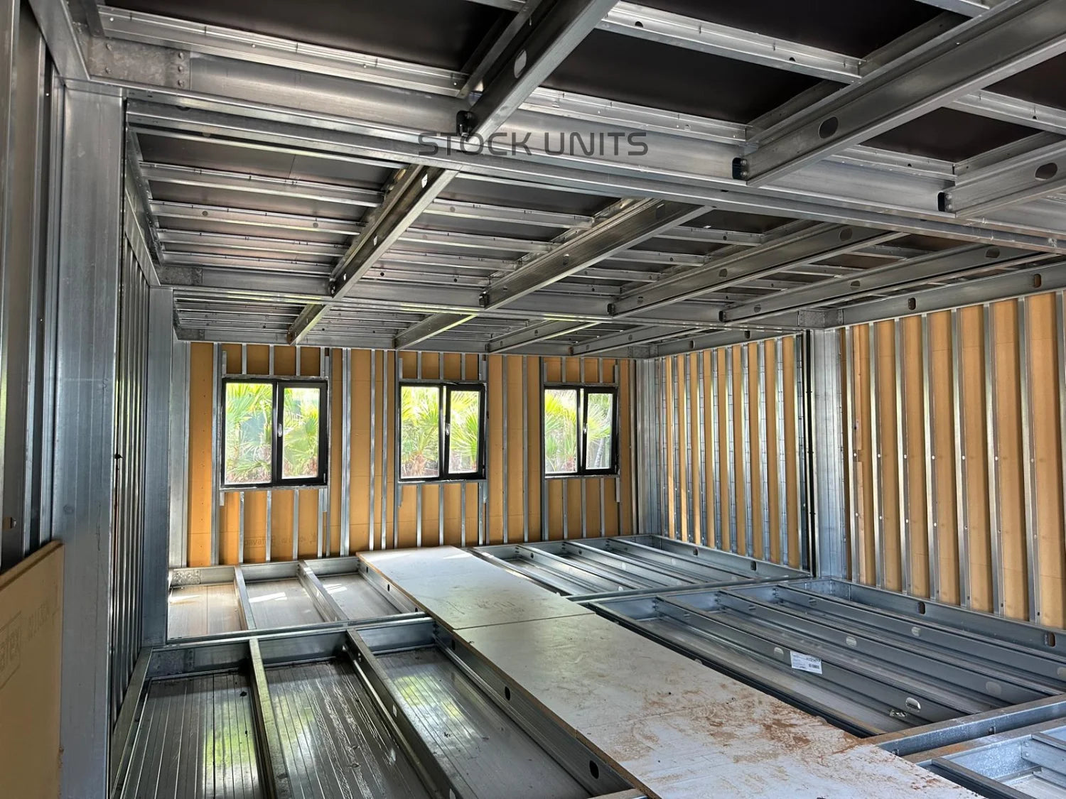 Geschakelde casco unit 6,7x11,5m (74m²) Direct leverbaar
