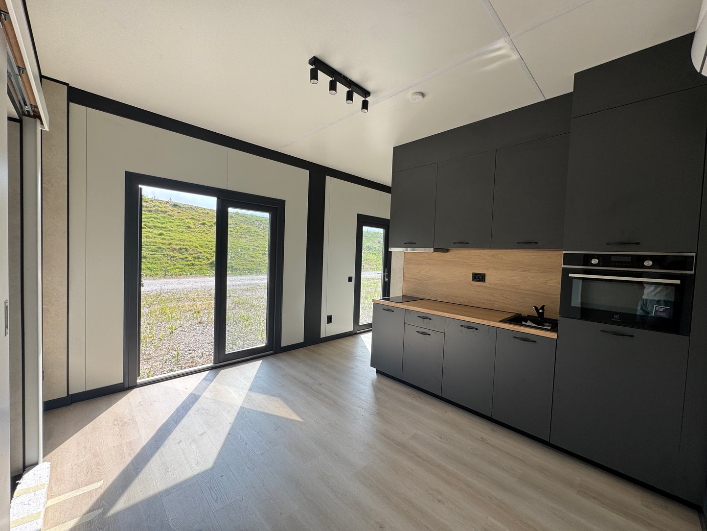 Woonunit 44m² (11,2x3,91m) - 2 slaapkamers - RO