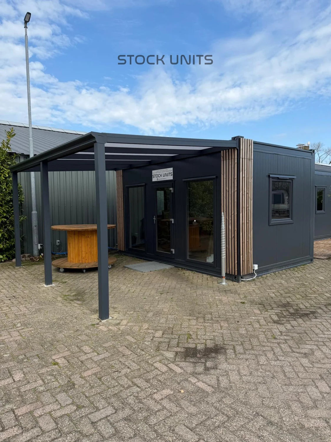 Kantoorunit 5x3,2m 16m2 RO