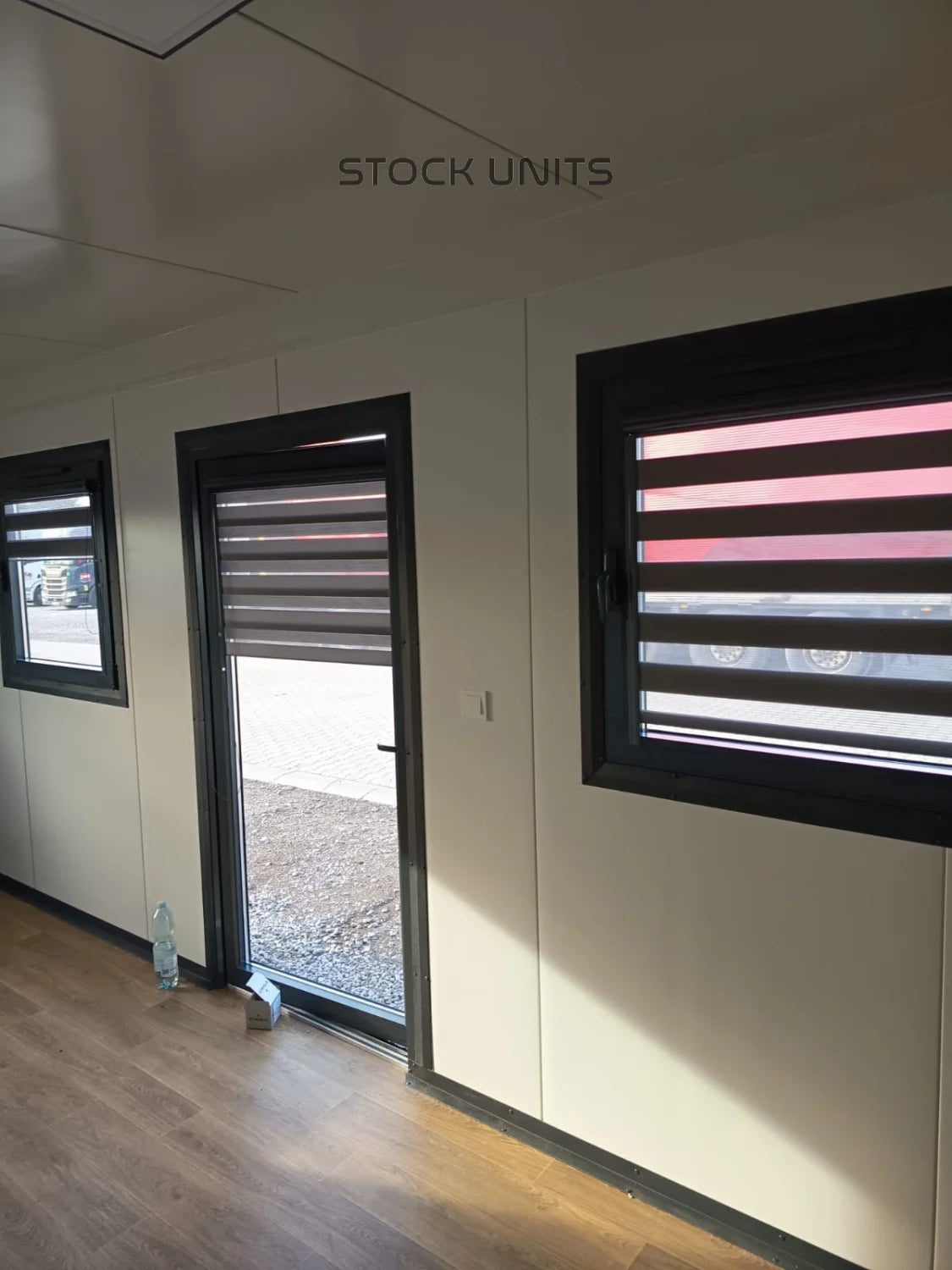 Kantoorunit 19m2 6x3,2m (PL)