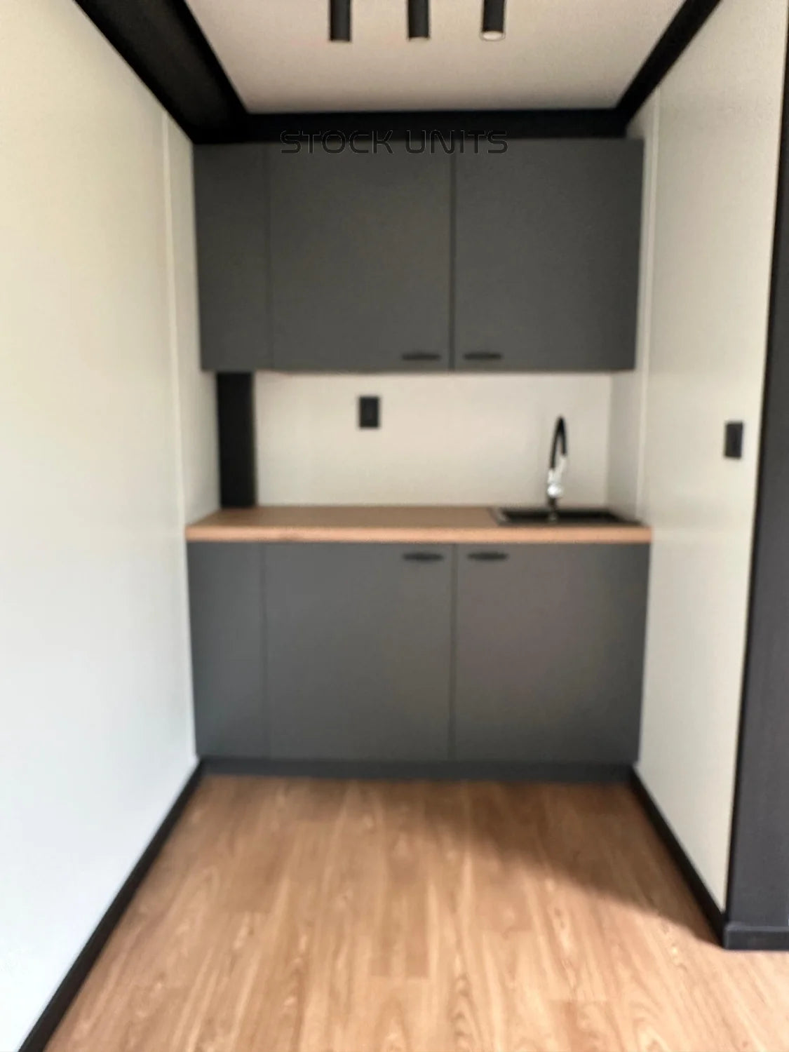 Kantoorunit Met Keuken & Toilet 7X3 2M