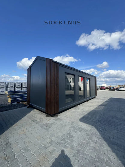 Woonunit/Tiny House 8X3M Met Puntdak