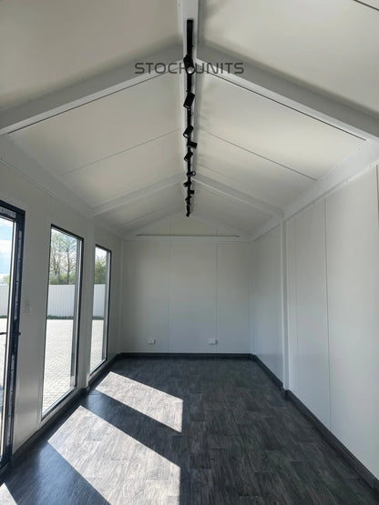 Kantoorunit met Puntdak 26m2 8x3,2m