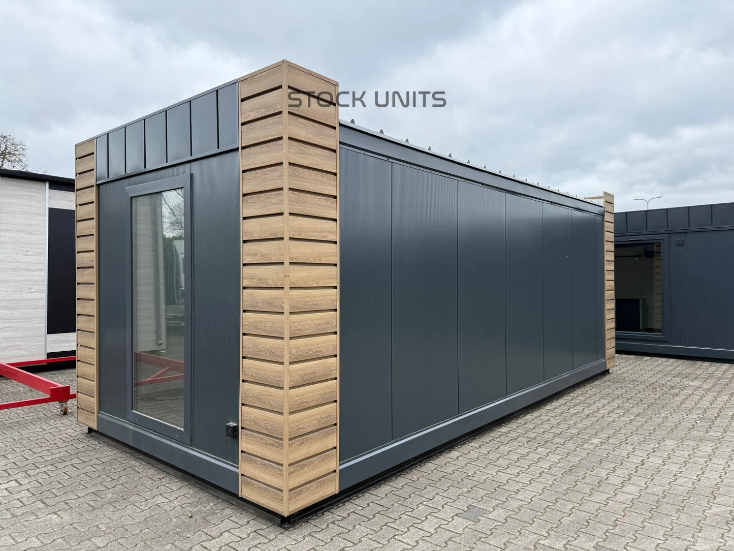 Kantoorunit met Toilet & Douche 22m2 7x3,2m