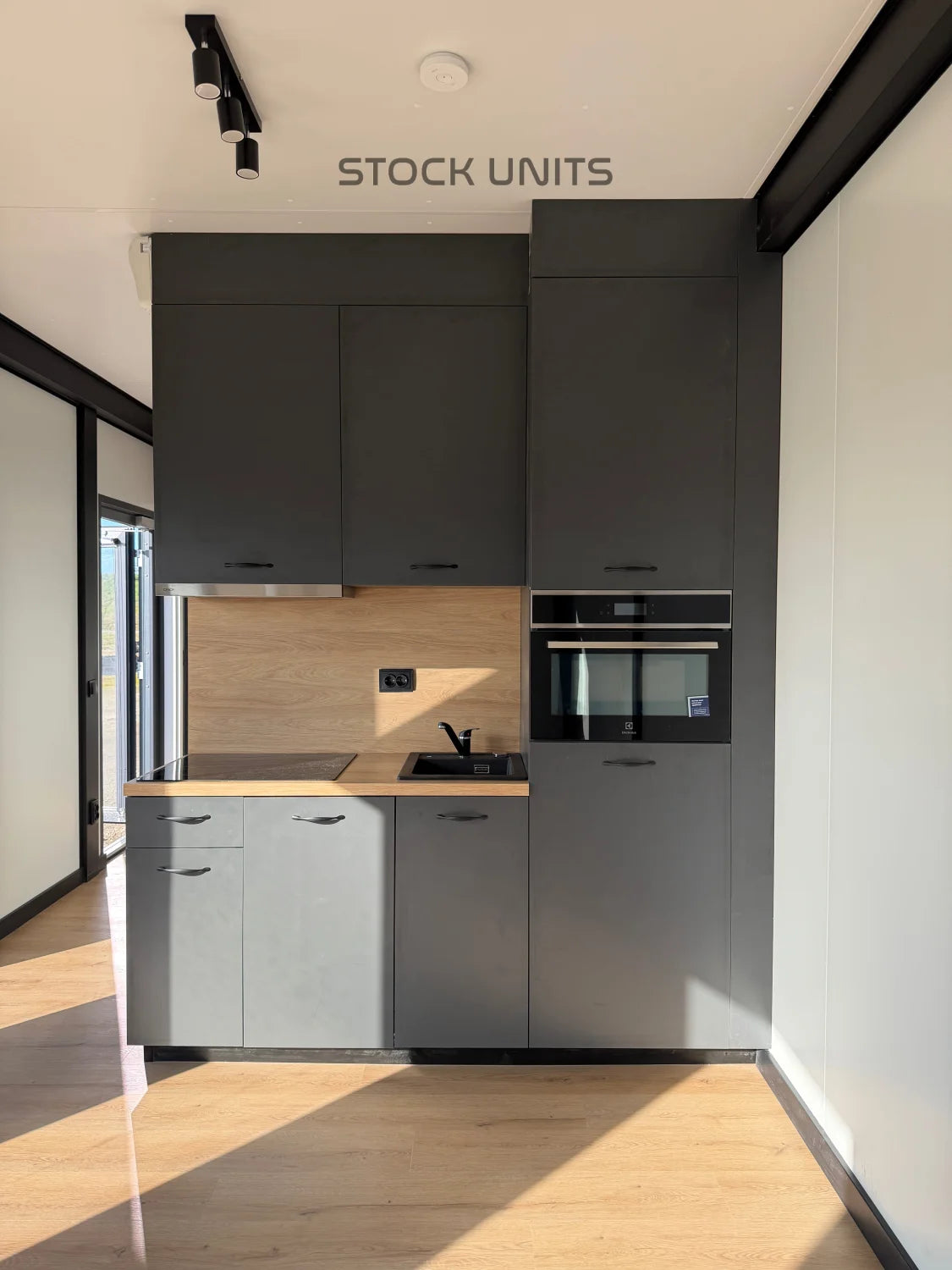 Woonunit 13x3,2m RO 42m2 - 1 slaapkamer - Direct leverbaar