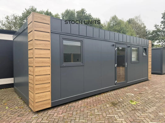 Gastenverblijf 8x3,2m - 1 slaapkamer