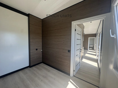 Mantelzorgwoning (wit) 13x3,2m RO - 2 slaapkamers - Direct leverbaar