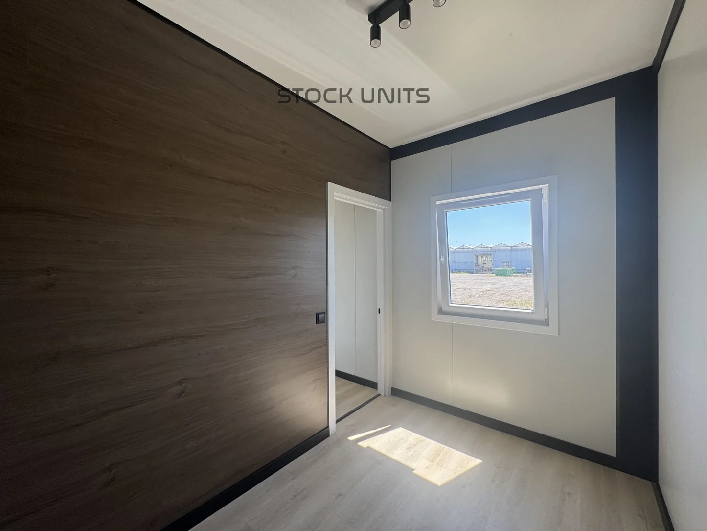 Mantelzorgwoning (wit) 13x3,2m RO - 2 slaapkamers - Direct leverbaar