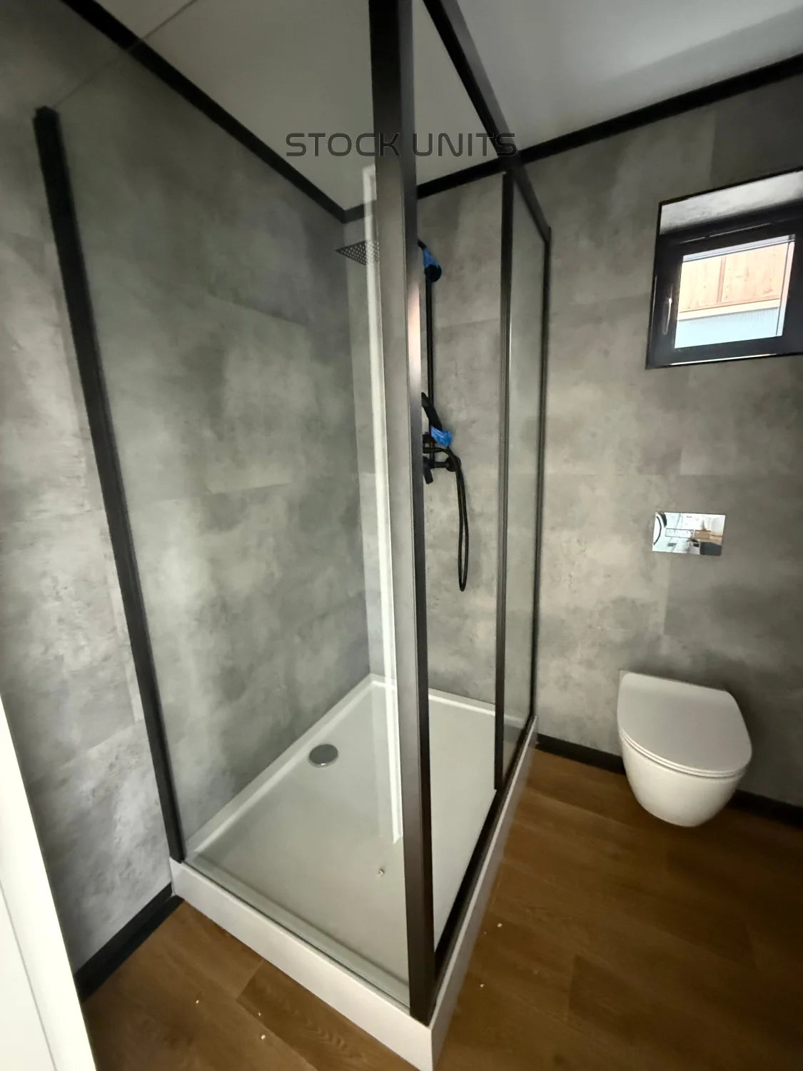 Noodwoning 11x3,2m PL - Direct Leverbaar