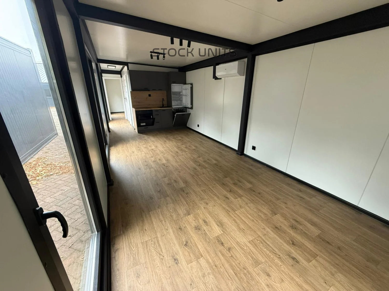 Noodwoning 13x3,2m 42m2 - 1 slaapkamer (PL) - Direct leverbaar