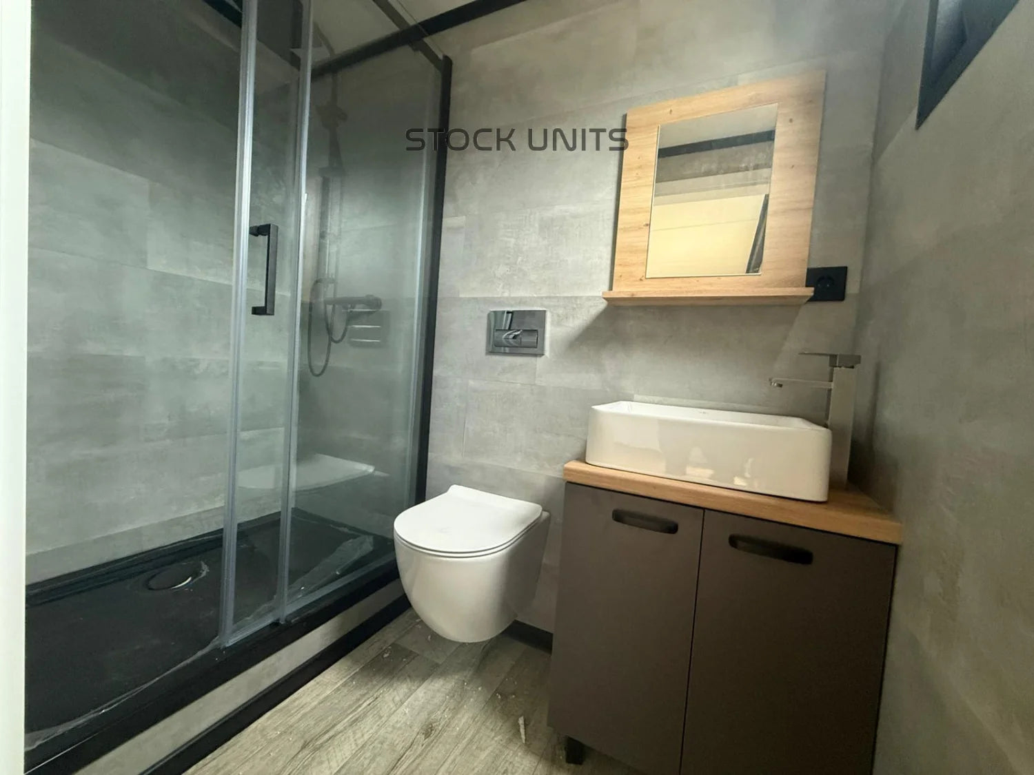 Noodwoning 8x3,2m - 1 slaapkamer - Direct leverbaar