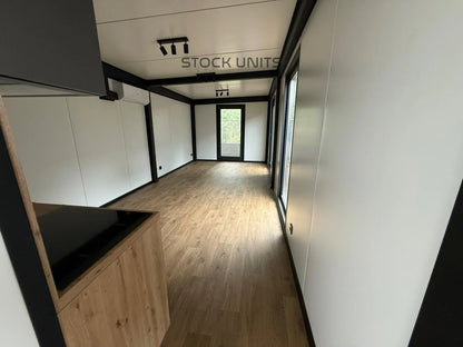 Tiny House 13x3,2m 42m2 - 1 slaapkamer (PL) - Direct leverbaar