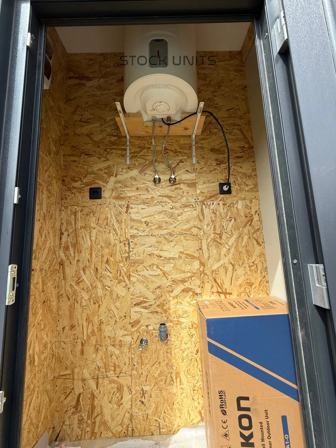 Woonunit 10x3,2m RO - 1 Slaapkamer