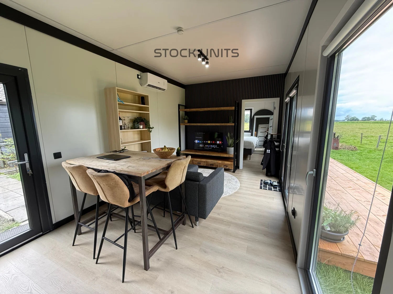 Woonunit 10x3,2m RO - 1 Slaapkamer