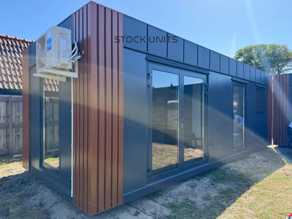 Tiny House 8x3,2m PL - 1 slaapkamer