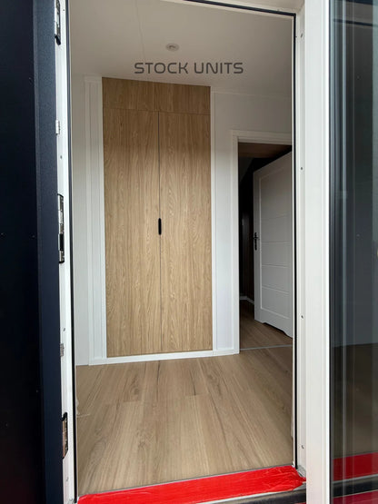 Tiny House “Onyx XL” – 57 m² Luxe Designwoning op Wielen met 2 Slaapkamers