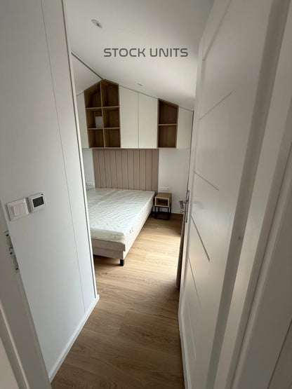 Tiny House “Onyx XL” – 57 m² Luxe Designwoning op Wielen met 2 Slaapkamers