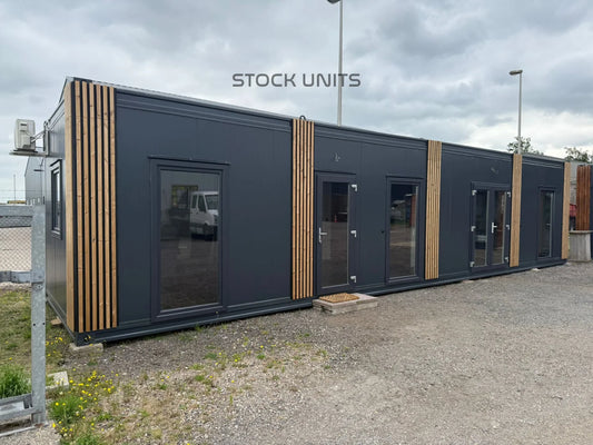 Tweedehands Tiny House 13x3,2m 42m2 RO - 2 Slaapkamers - Direct Leverbaar